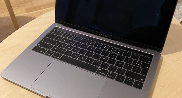 macbook pro 2018 touchbar