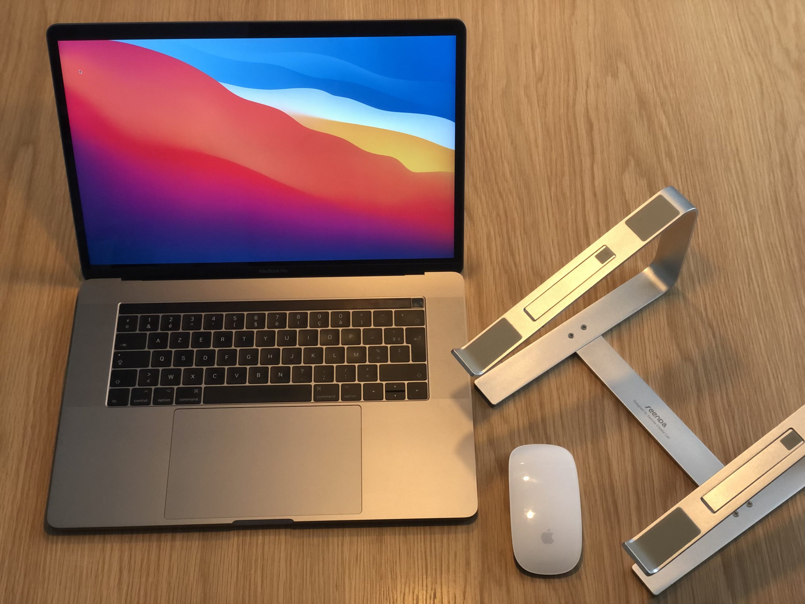 MacBook-Pro-15-pouces-2017-+-Accessoires---iOccasion