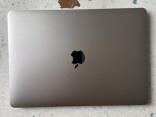 Macbook Pro 13,3″ Touch Bar 512Go 16Go mémoire