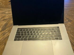 macbook pro 2018 15 inch touch bar.
