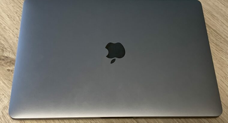 MacBook Pro 13 2018 i7 16 Gb RAM