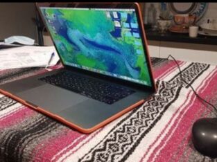 Macbook pro 15 inch i7 touch bar