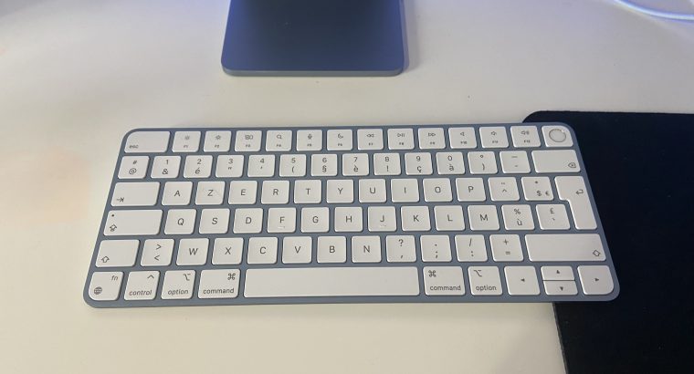 Clavier Magic Keyboard avec Touch ID