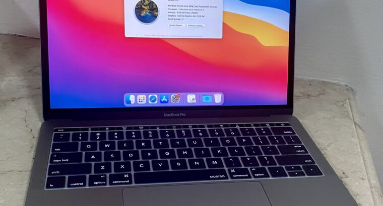 MacBook Pro 13″ (2017) – i5-256 Go-8 Go QWERTY