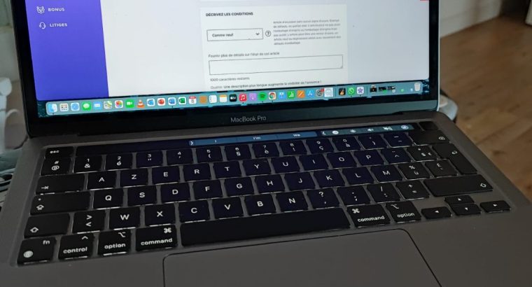 MacBook Pro 13″ M1, 2020) 8Go/250 SSD