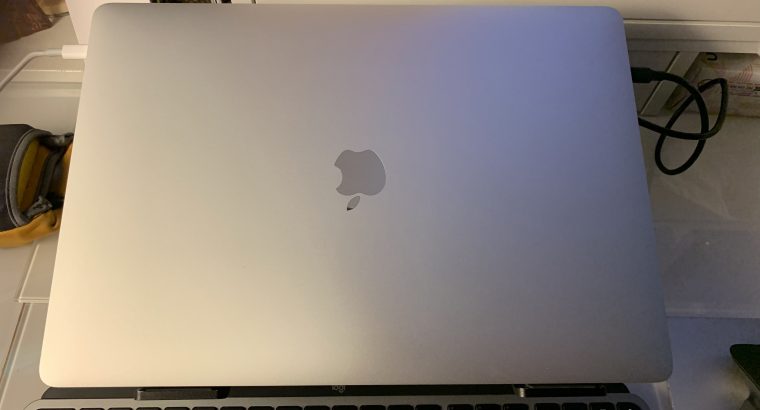 Macbook Pro 15″ 2018 – 6core – RAM 16GB – SSD512