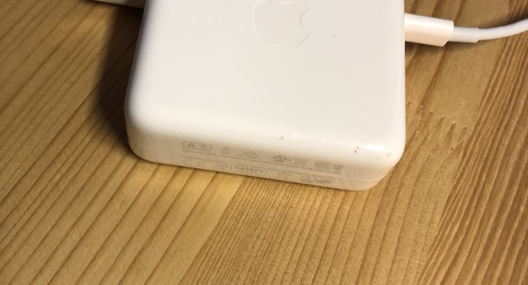 MacBook Pro 2020 – 13″Core i5 – 32Go Ram – 1To SSD