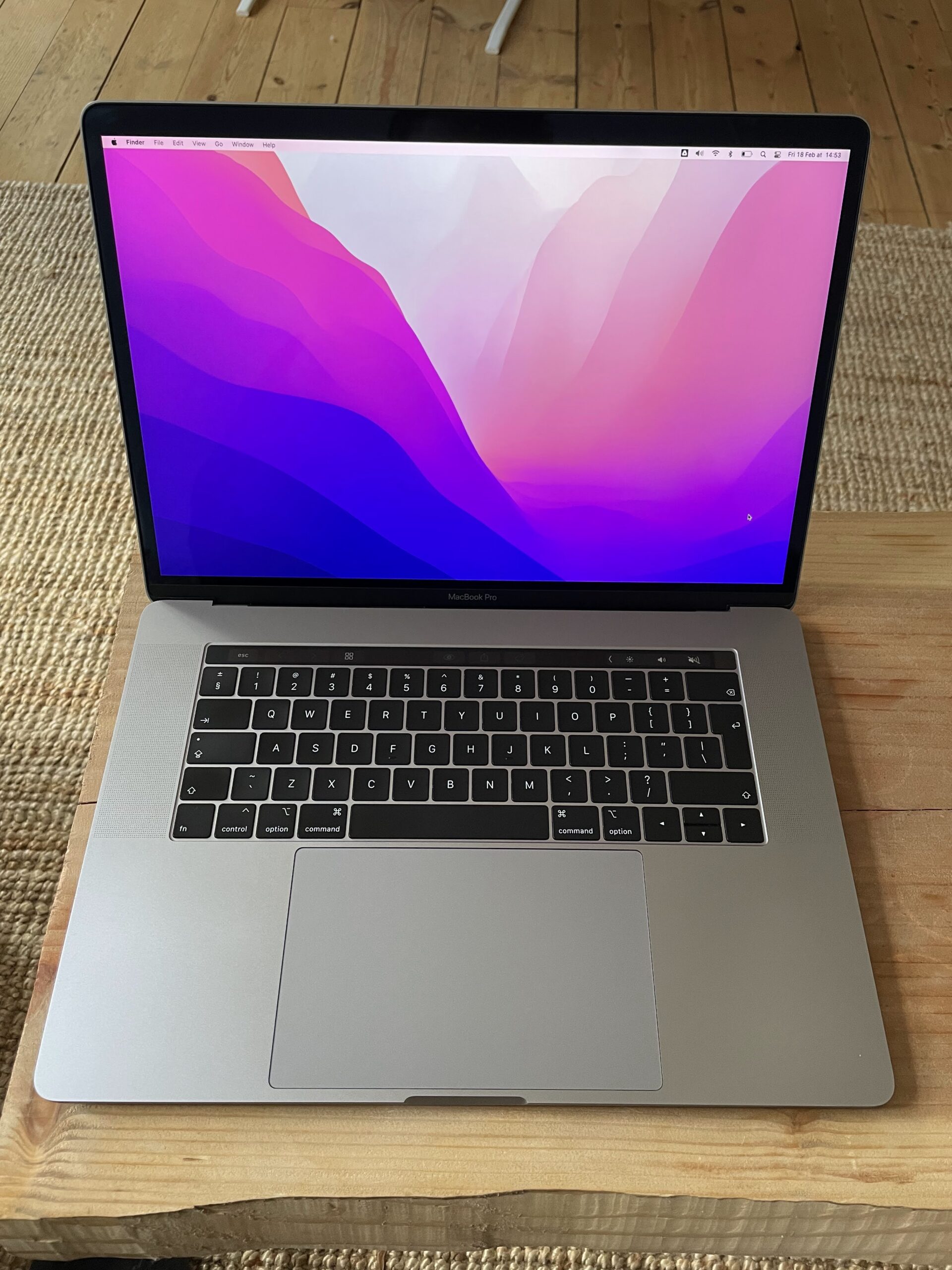 Macbook Pro 2018 15p 2,2 i7
