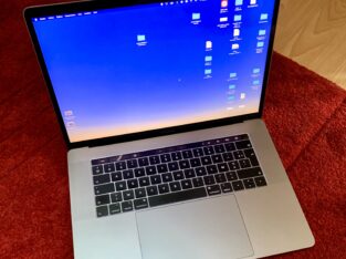 MacBook Pro 15 pouces 2,4 Ghz i9 Intel Core 8 cœur