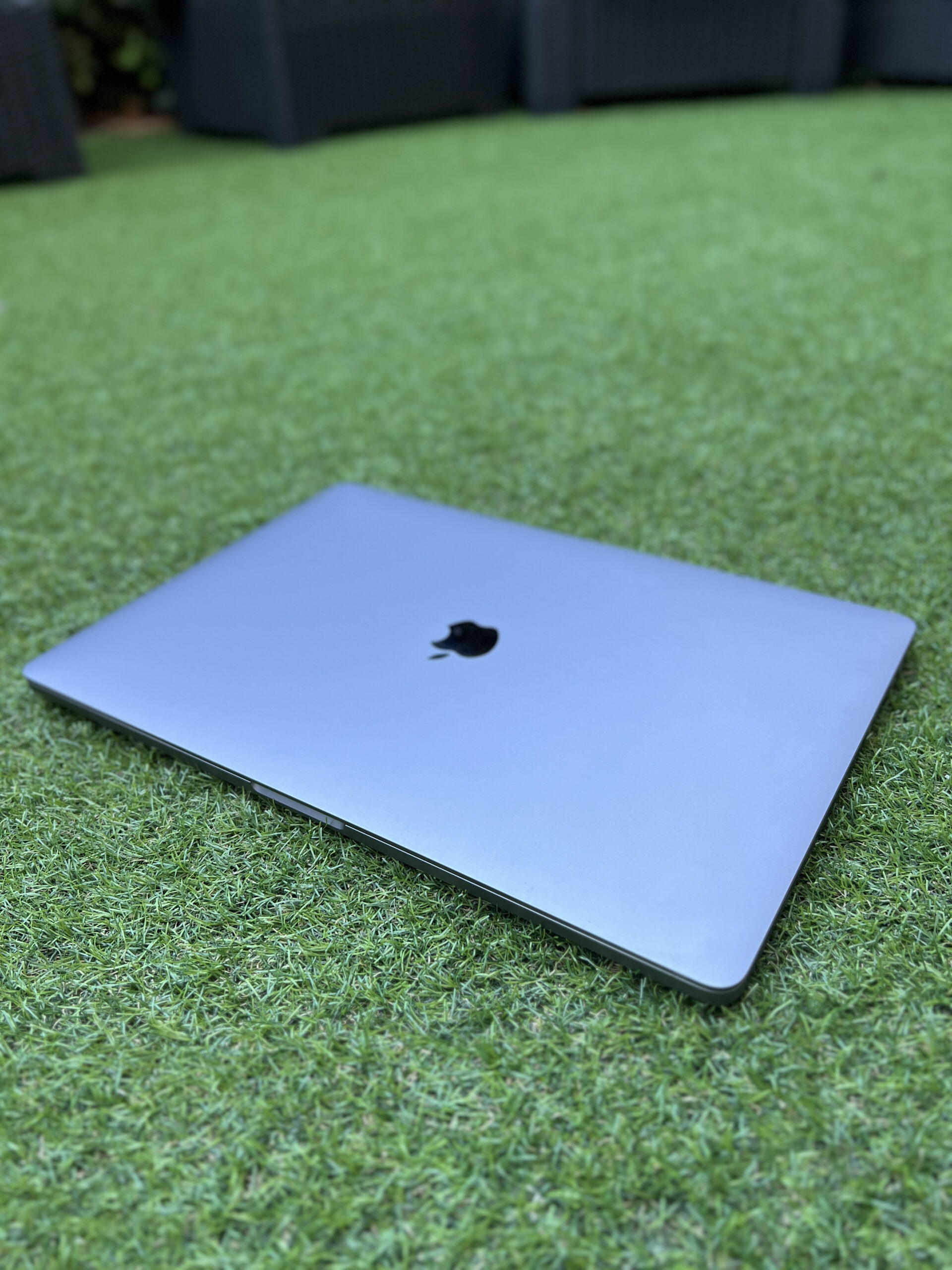 MacBook Pro i9 16 pouces – 2,4Ghz – 32Go Ram