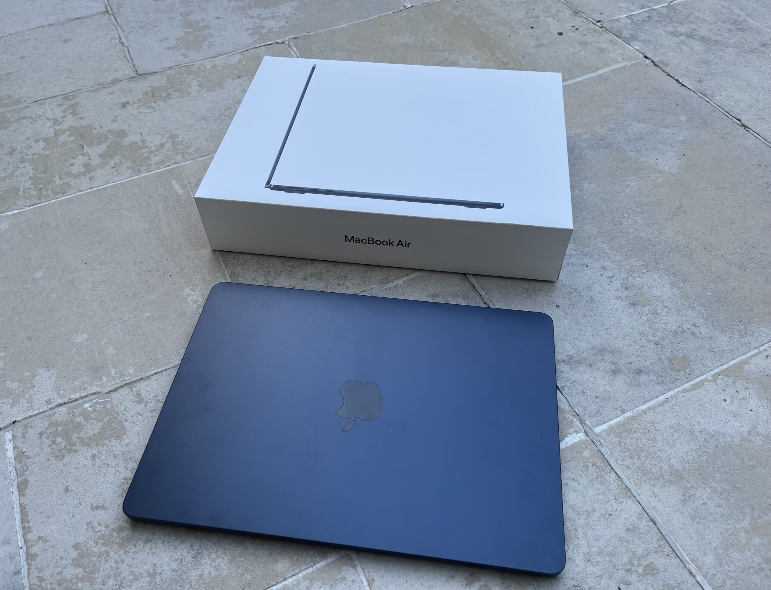 Apple MacBook Air M2 Bleu Minuit 8Go / 256 Go SSD