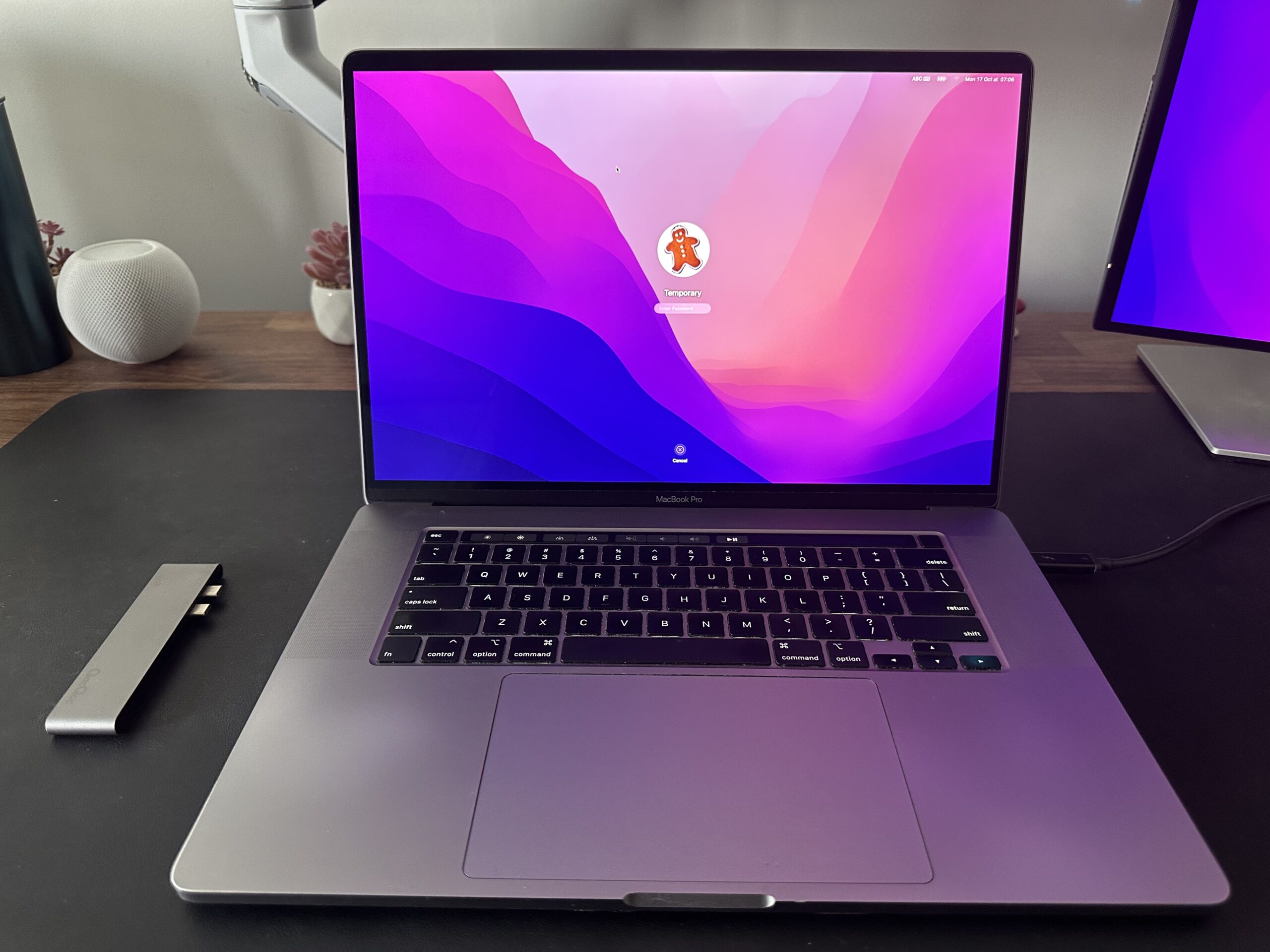 Macbook Pro 2019 – Intel i9 2,4GHz