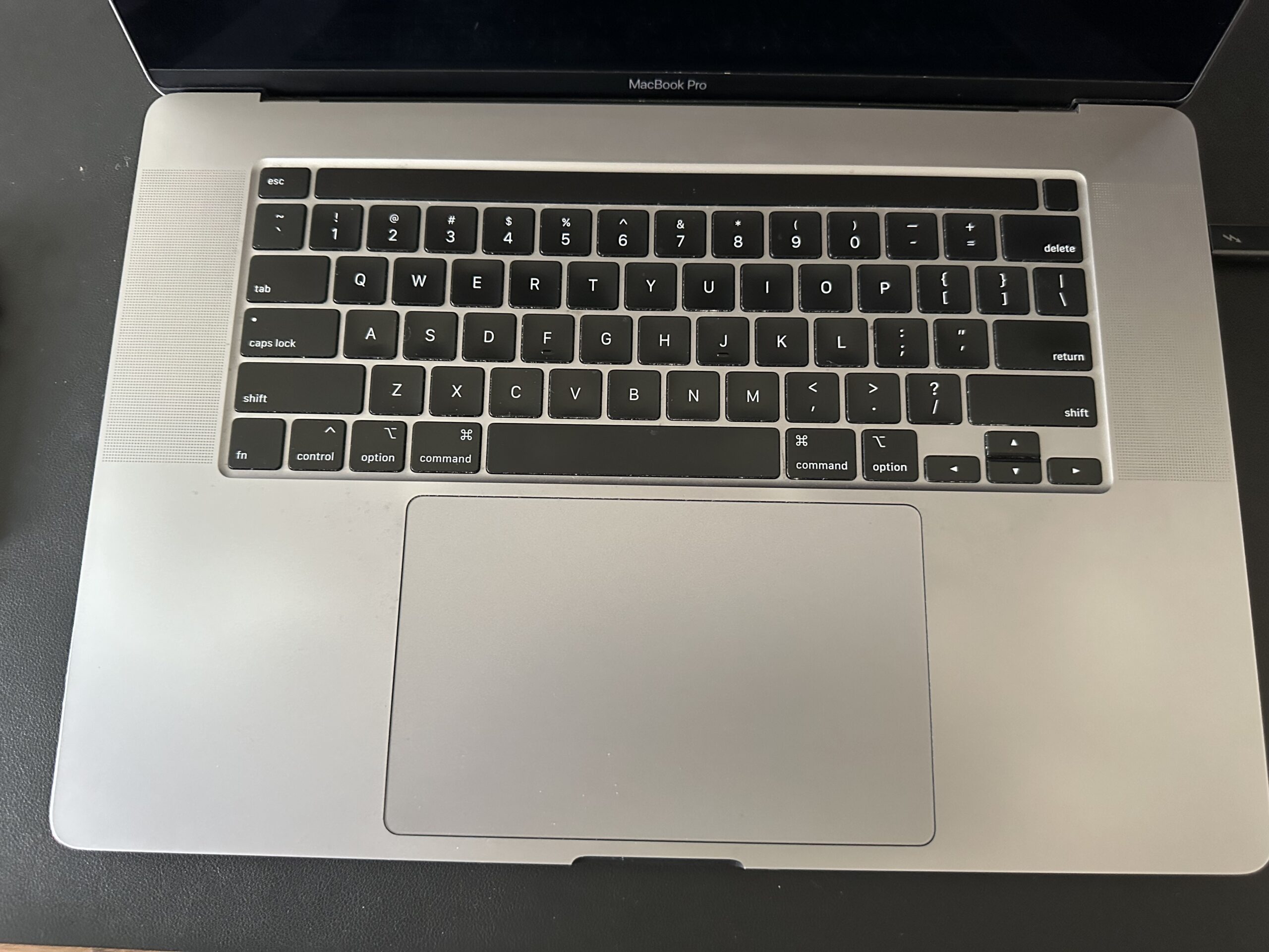 Macbook Pro 2019 – Intel i9 2,4GHz
