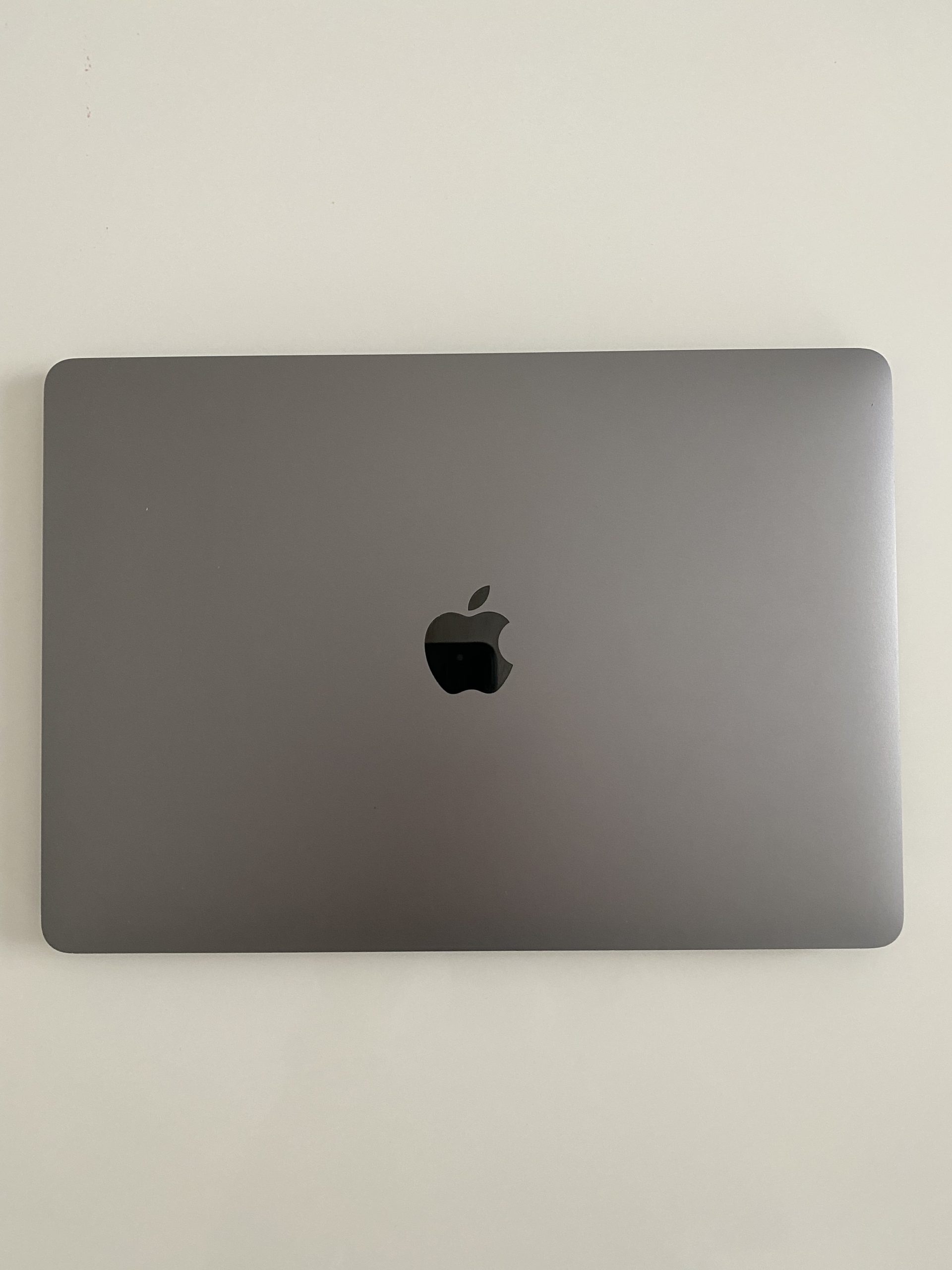 MacBook Pro 13 Touch Bar 2019