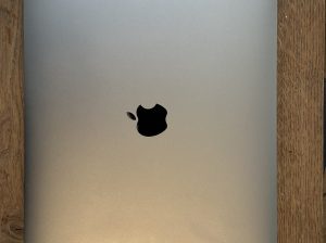 MacBook Pro 15″ 2017 – i7 3,1GHz – 16Go – 1 To