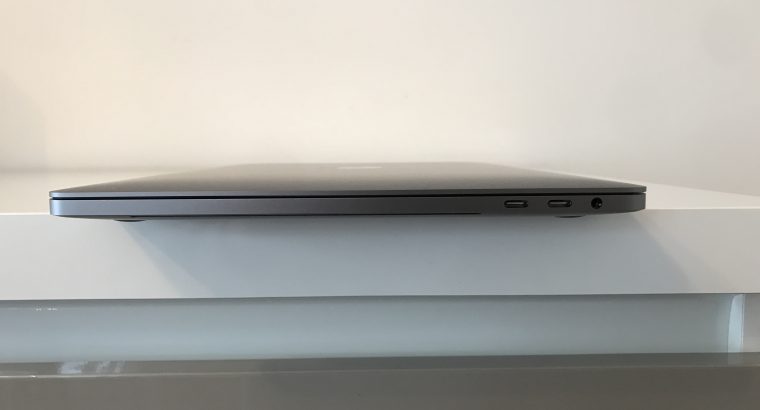 MacBook Pro 13″ Core i7 2,7Ghz – SSD 512Go – 16Go