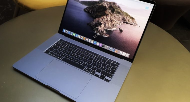 MacBook Pro 16″ M1 Pro – CPU 10 cœurs – GPU 16 cœu
