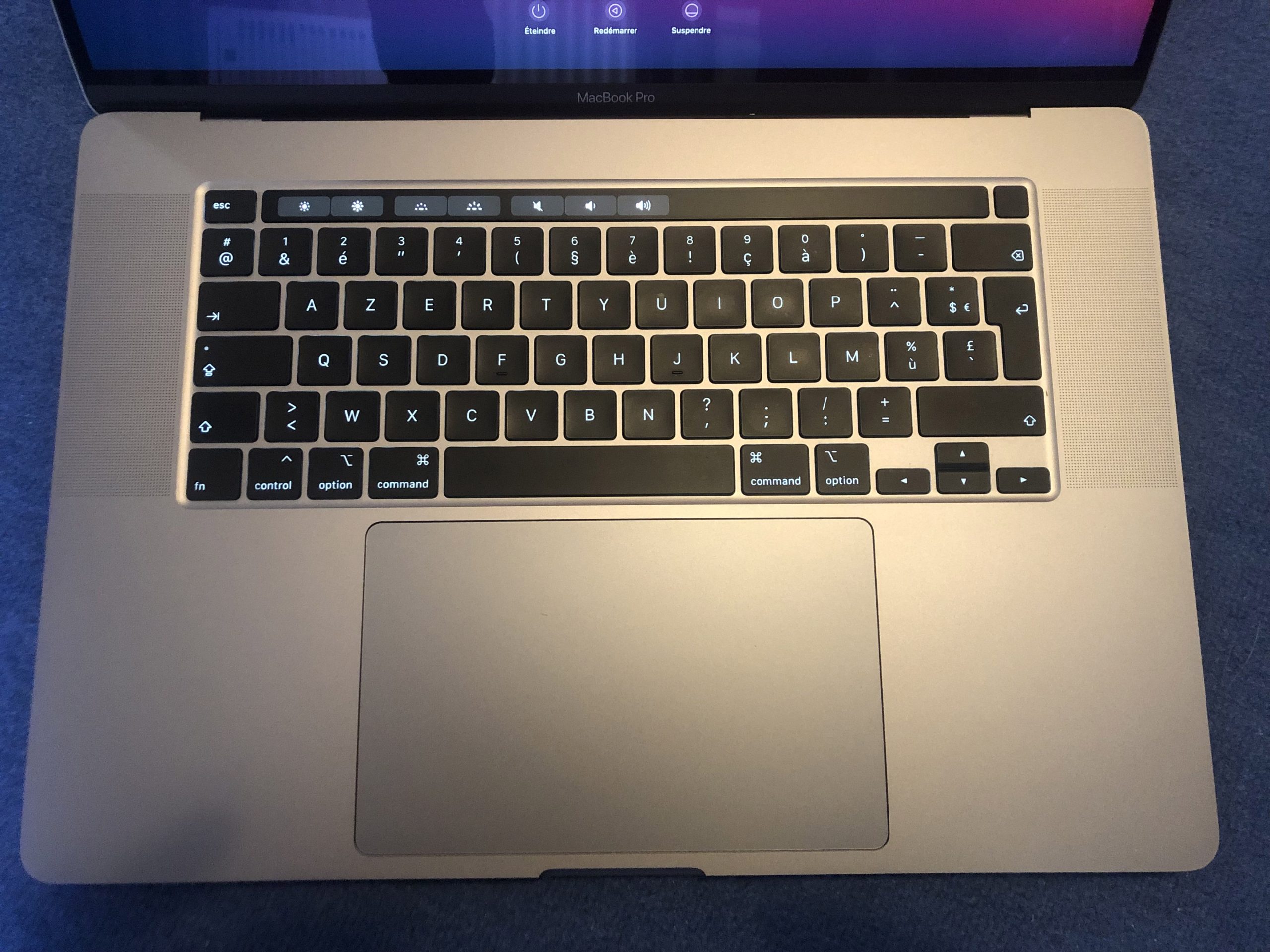 MacBookPro 16 » 2019 I9 2.3GHz 32Go 1To AMD pro 55
