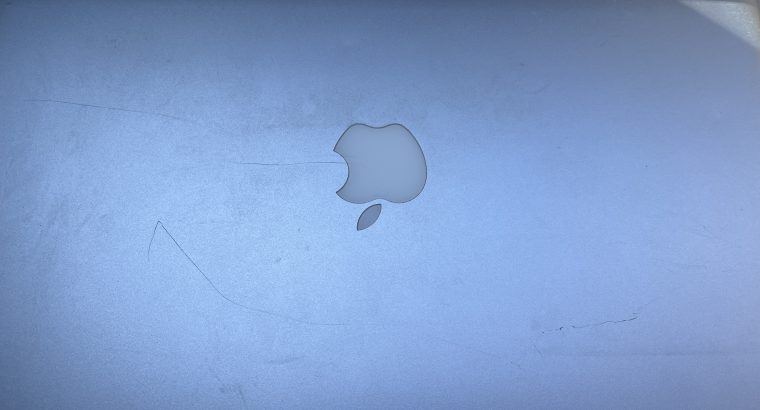 MacBook pro 15 – i7 – pour pièces