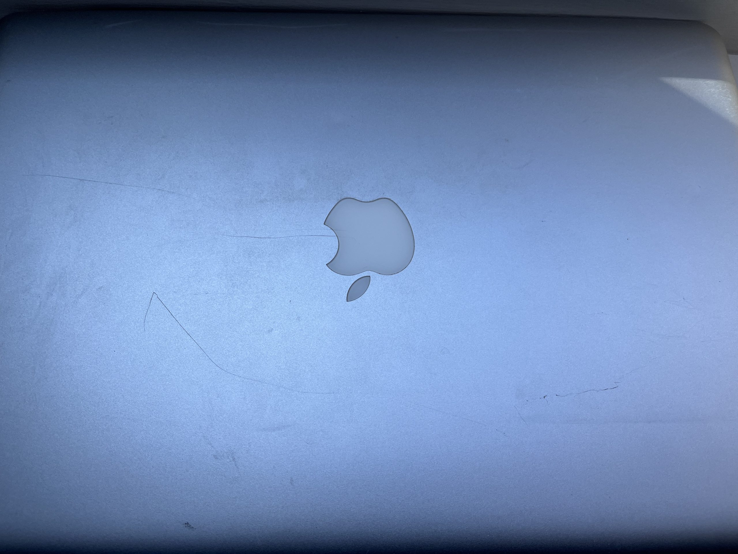 MacBook pro 15 – i7 – pour pièces