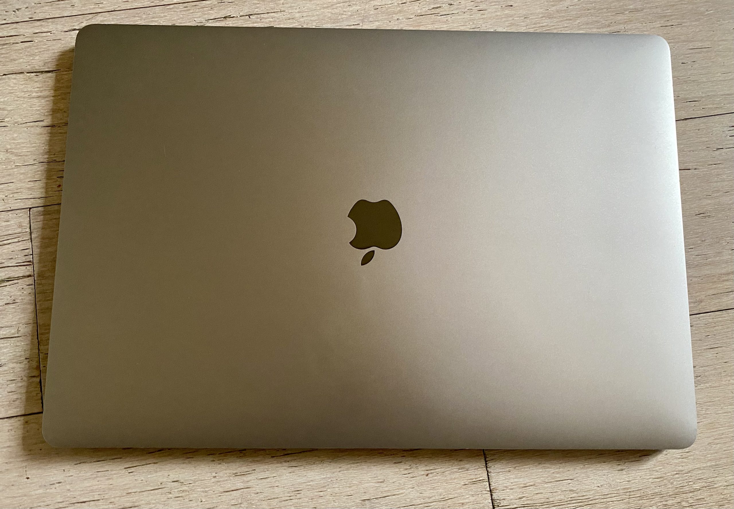 MacBook Pro 16″ i9 2,3 GHz – 32 Go ram – 2 To SSD