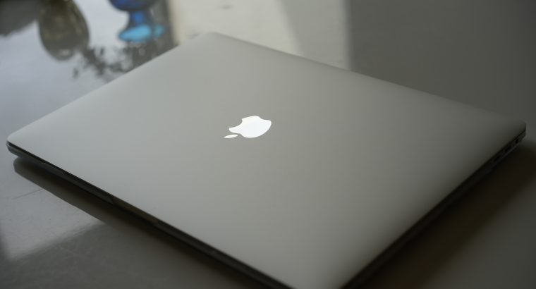 MacBook Pro 15″ 2018 comme neuf