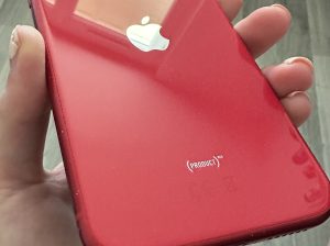 iPhone 11 Red 64Go