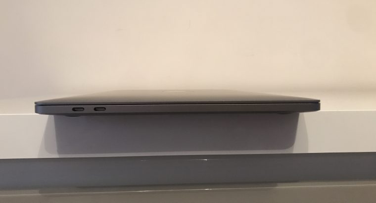 MacBook Pro 13″ 2019 Core i5 – SSD 256Go – RAM 8Go