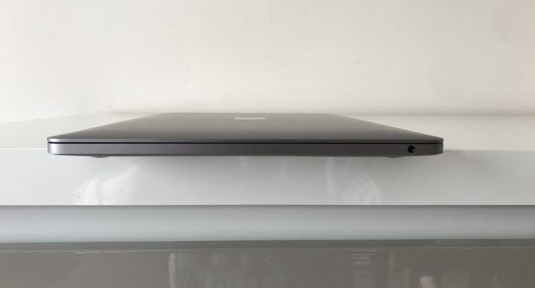 MacBook Pro 13″ 2019 Corei5 – SSD 256Go – RAM 16Go