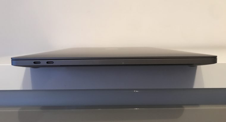 MacBook Pro 16″ 2019 Core i9 – SSD 1To – RAM 16Go