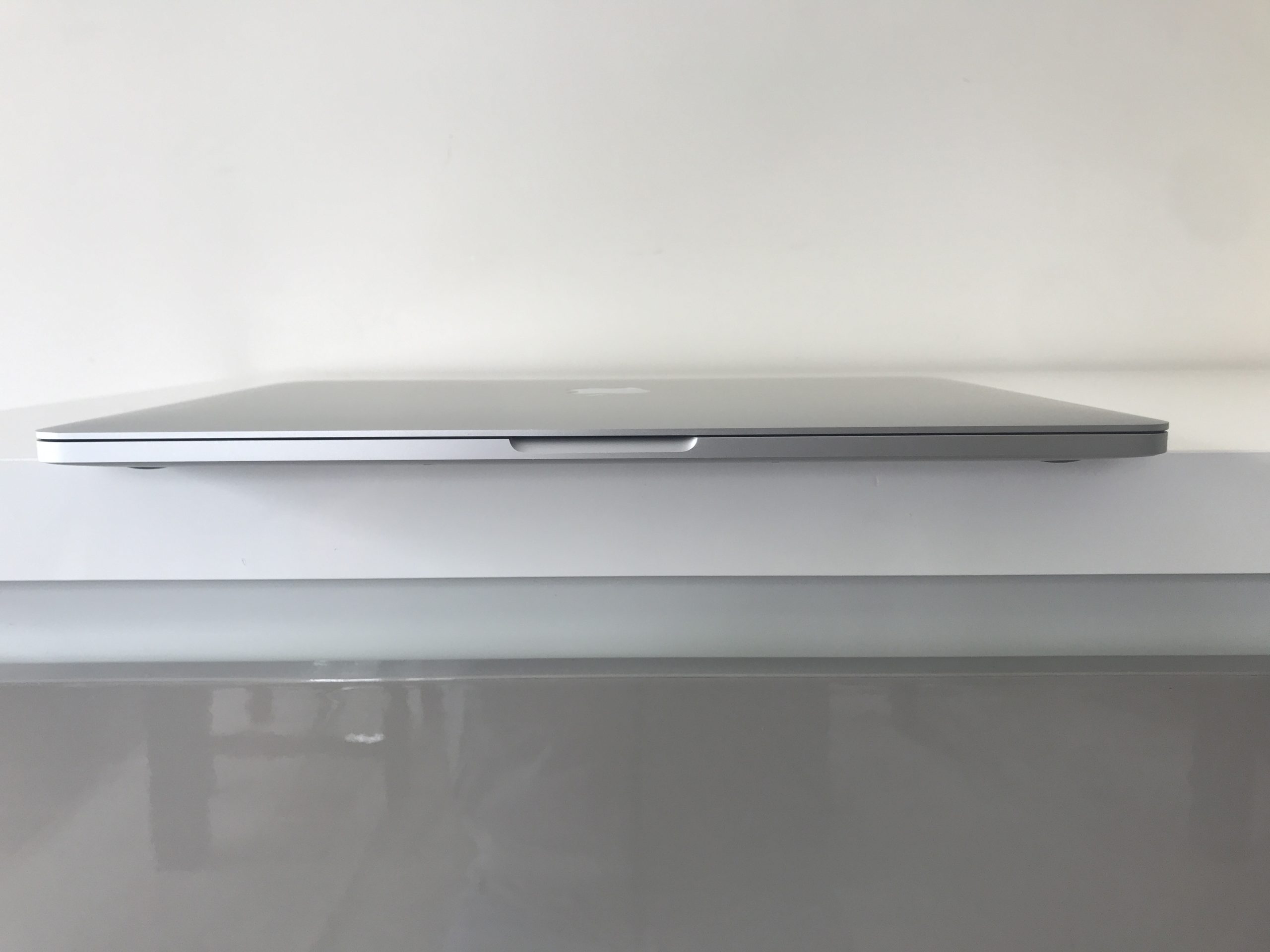 MacBook Pro 13″ 2019 Corei7 – SSD 512Go – RAM 16Go