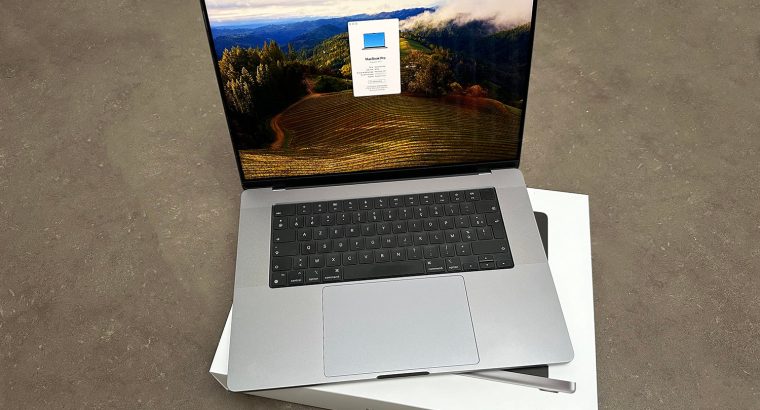 Apple MacBook Pro 16 M2 Max 96 Go 4 To