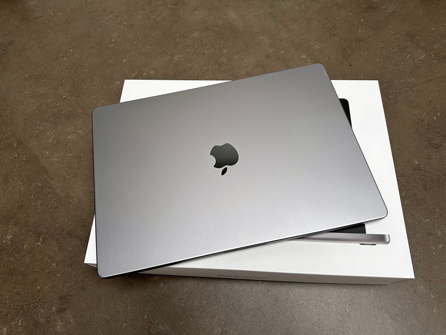 Apple MacBook Pro 16 M2 Max 96 Go 4 To