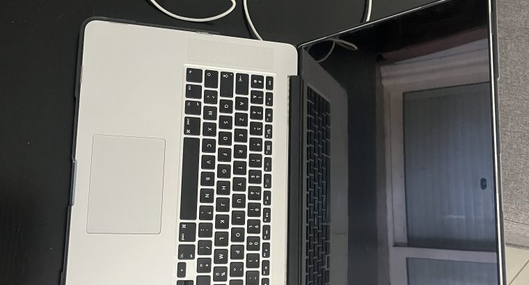 MacBook Pro 2015 – 16gb – 2,8ghz i7