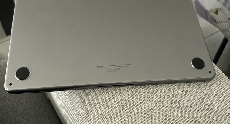 MacBook Air M2- 13 pouces – 24 Go Ram – 1To