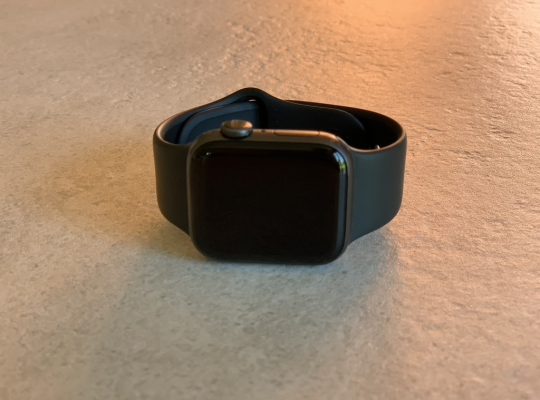 Apple Watch Series 4 – 40mm – GPS – Aluminium