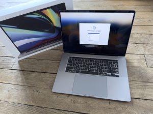 MacBook Pro 16″ Core i9 64G ram 1 To SSD AMD 5500M