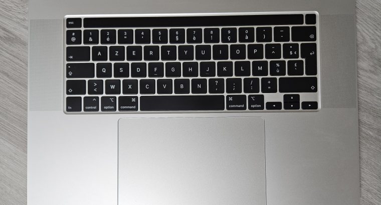 MacBookPro 16 pouces Révisé à neuf (8 To/64Go)