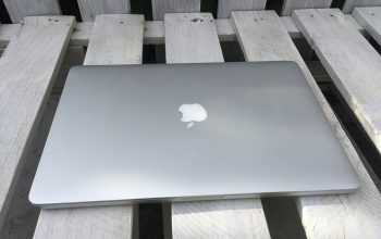 VDS MacBook Pro Retina2015 16Go/256Go + SDXC 400Go