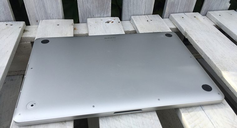 VDS MacBook Pro Retina2015 16Go/256Go + SDXC 400Go