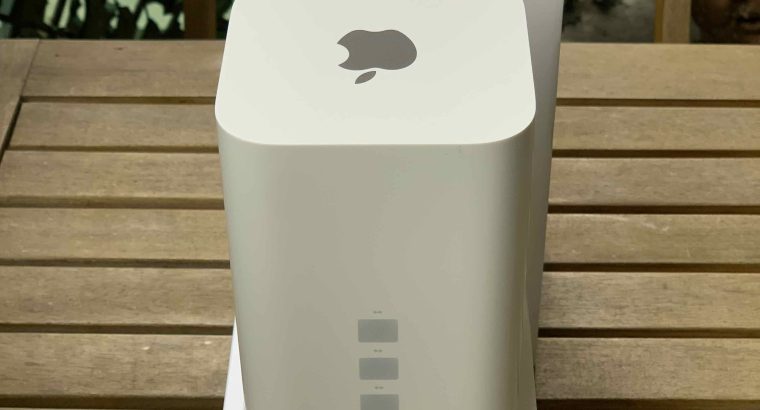 Apple AirPort Extreme neuve dans son emballage.