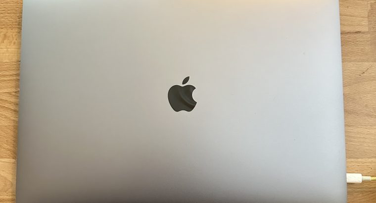 MacBook Pro 15 pouces – Gris sidéral